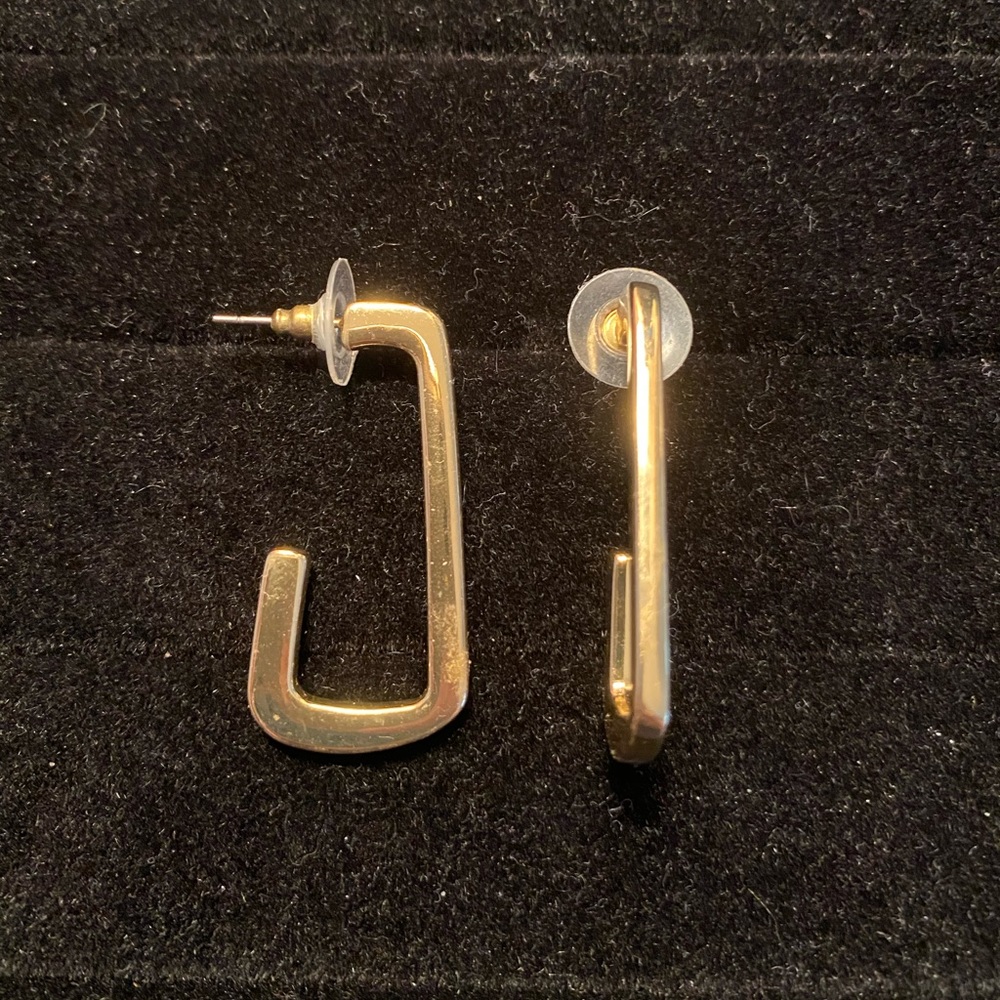 Stud hoop